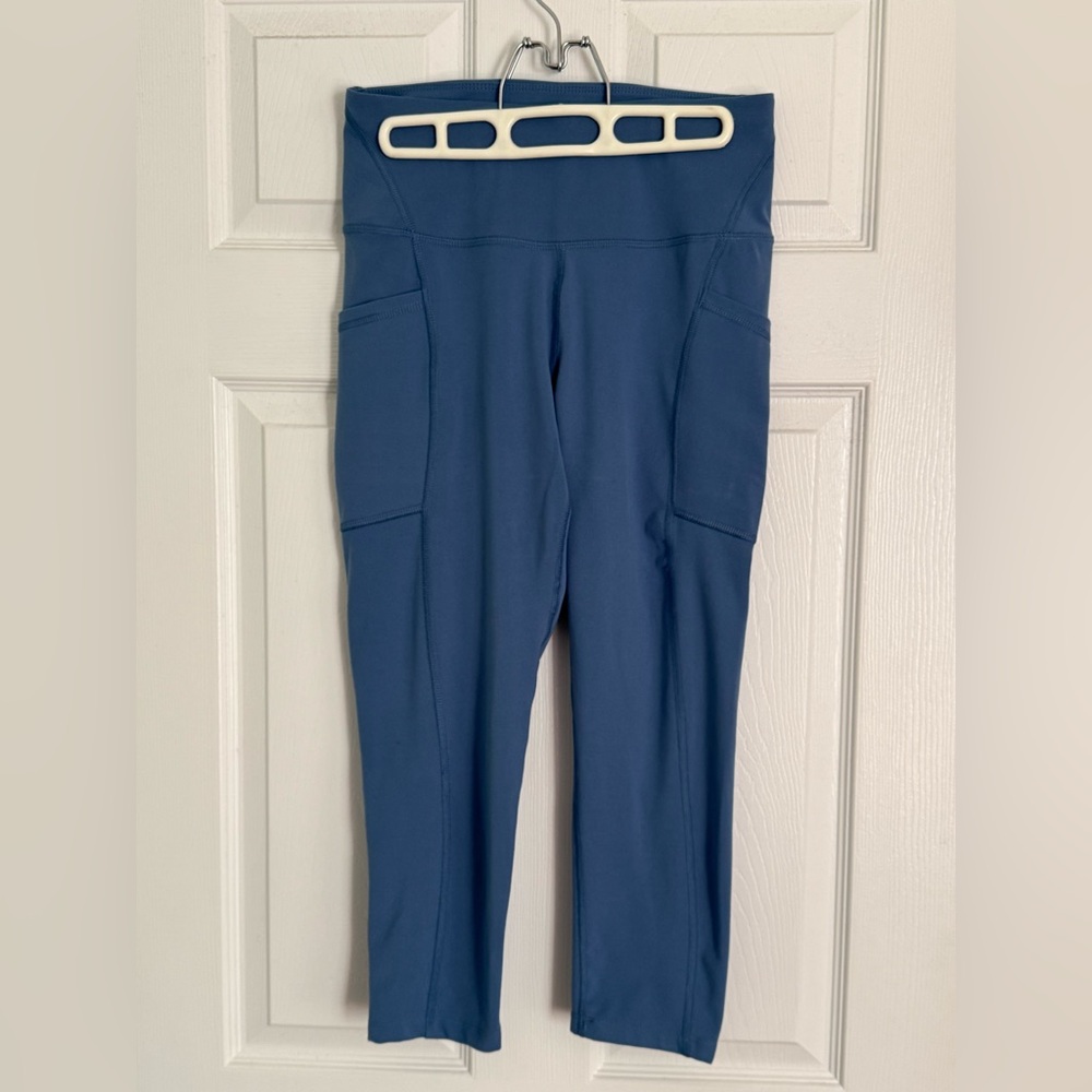 Women’s Apana High-Rise Crop Leggings with pockets in Slate Blue - Size M